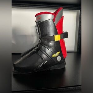 Head Black and Red Ski Boots sole length 277
